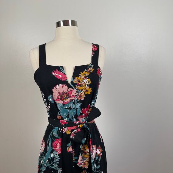 Xhilaration • Floral Jumpsuit - Picture 2 of 6